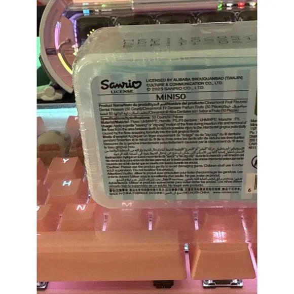 Sanrio Cinnamoroll Dental Flossers Blueberry Flavor 50 Sealed Oral Care Picks - Picture 10 of 16